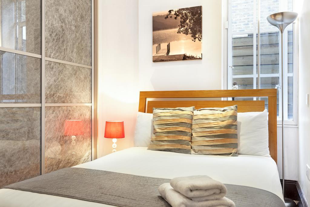 Club Living - Barbican * Londen