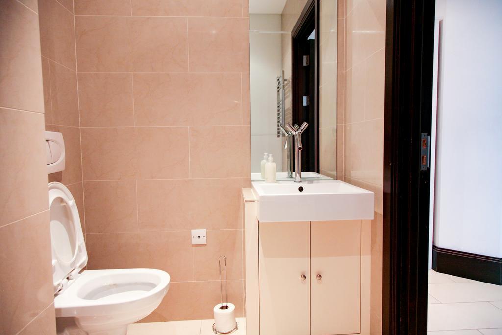 Club Living - Barbican * Londen